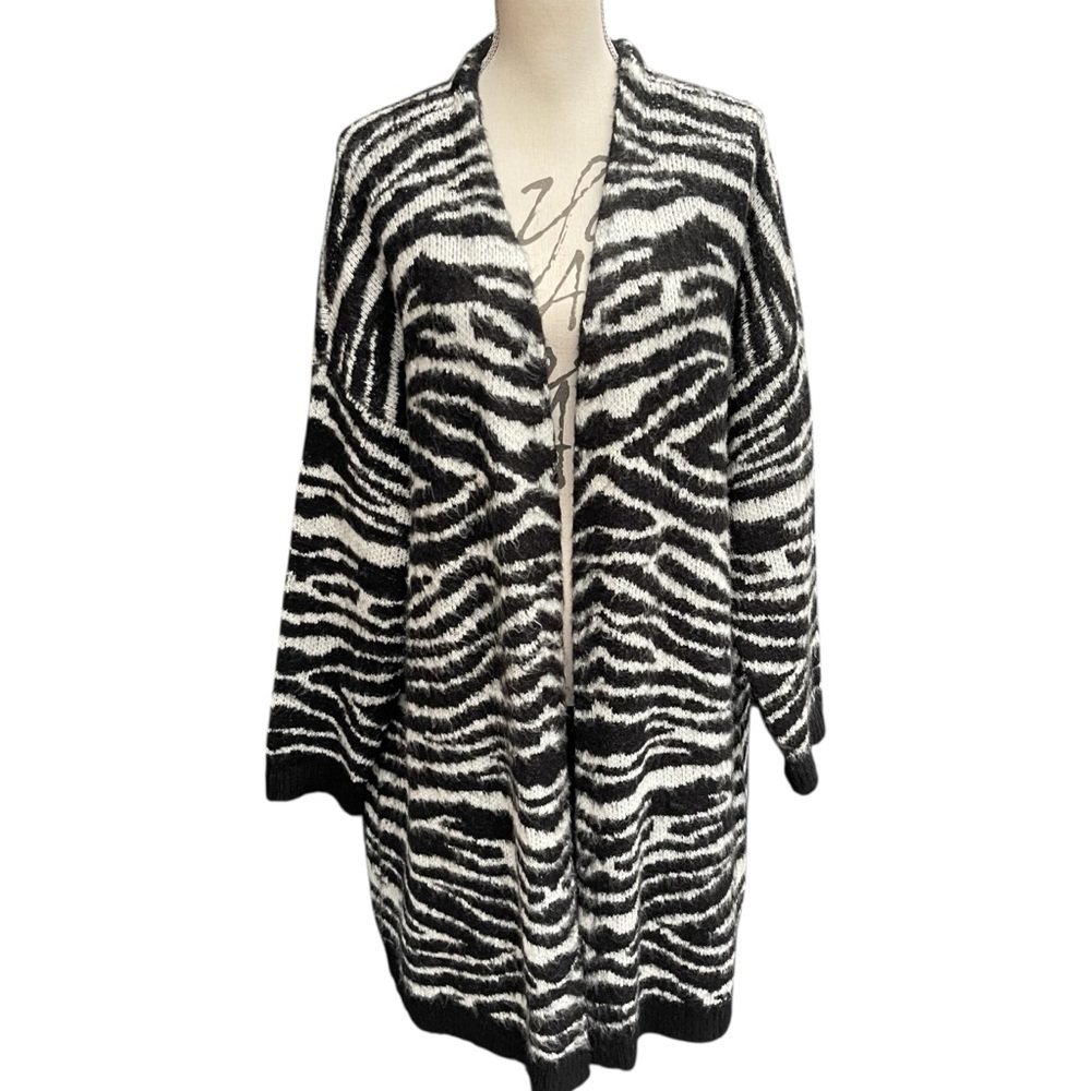 Dex Black/White Zebra Oversized Drop Shoulder Cardigan Duster (2X) - Picture 4 of 14